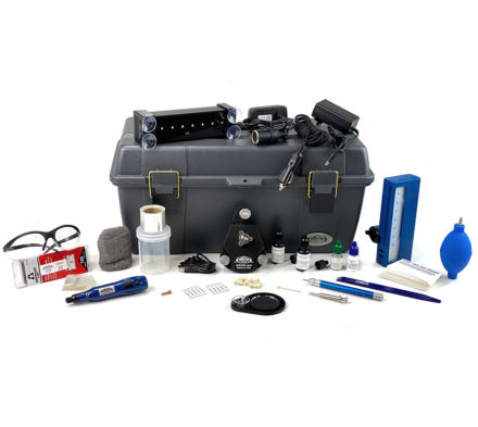 The EZ-300S Mobile Pro Windshield Repair System is designed with the serious technician in mind – now updated to include our most popular UV curing light – the Elite UV Curing Light!