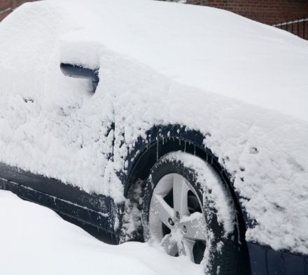 How well does glass repair work in colder weather?